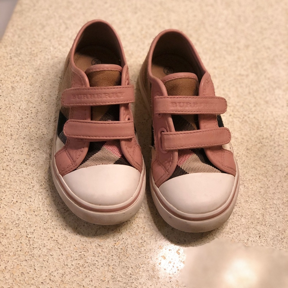 Burberry shoes
